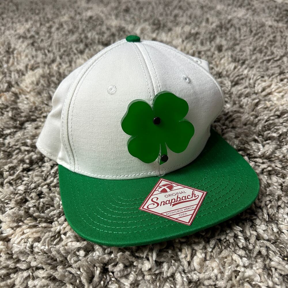 Neonlights Snapback Green Acrylic Clover LUCKY Baseball Cap Hat St. Patricks Day